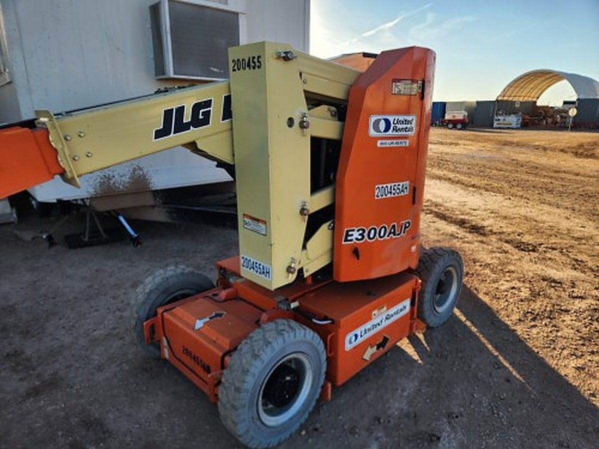 2018 JLG E300AJP for sale in Las Vegas, NV