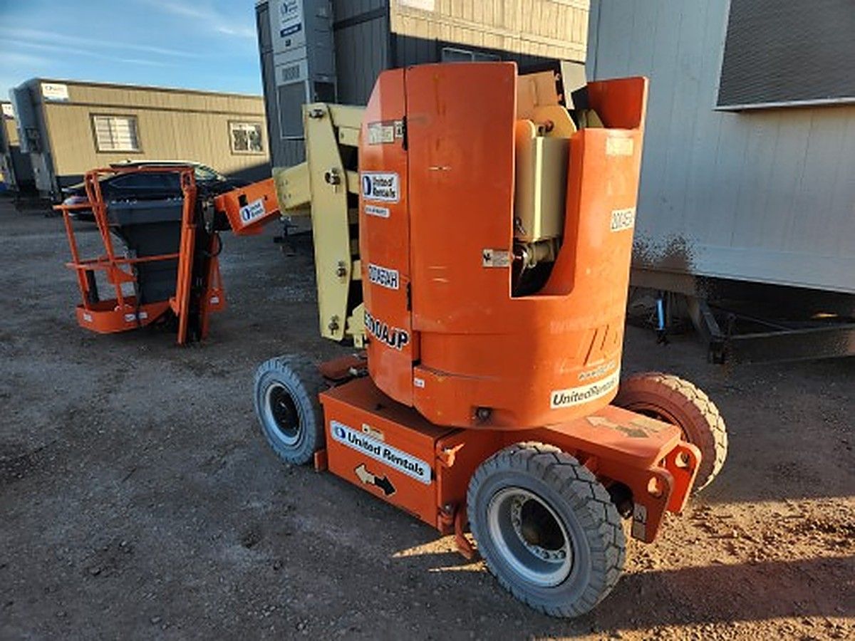 JLG E300AJP photo 6