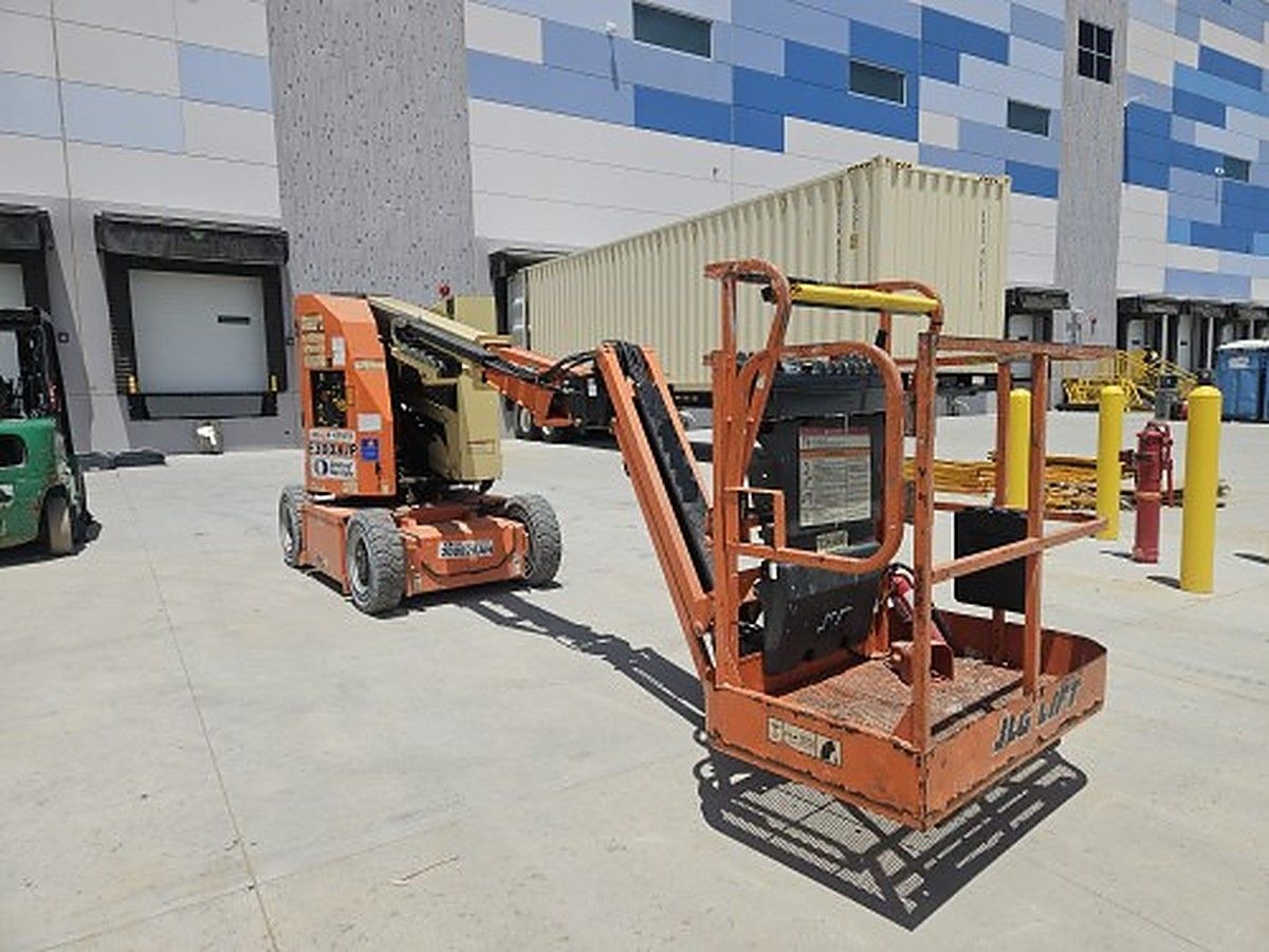JLG E300AJP photo 3