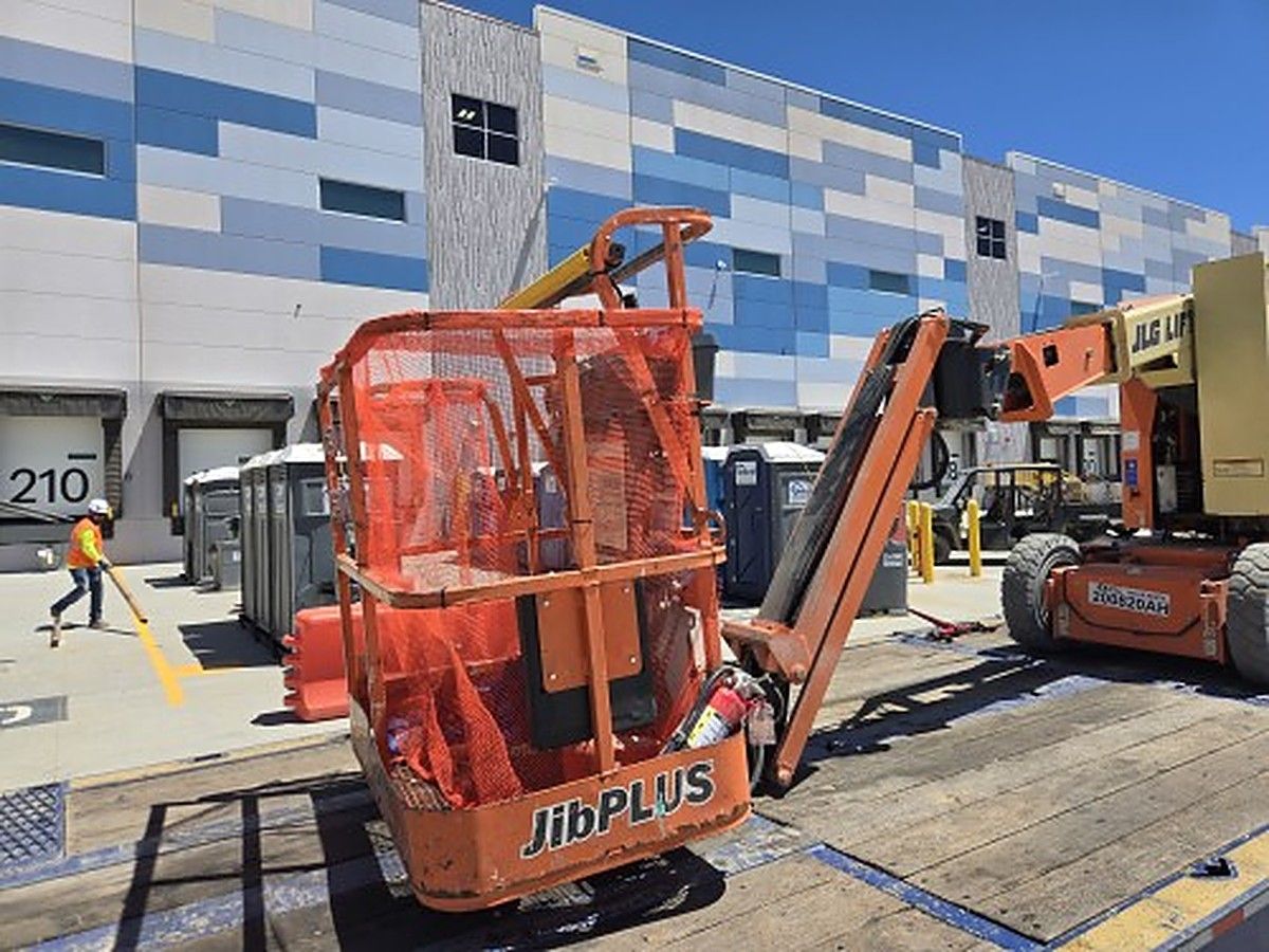 JLG E300AJP photo 5