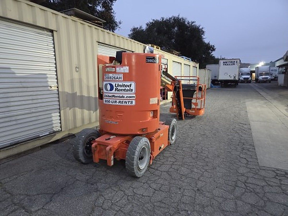 JLG E300AJP photo 6