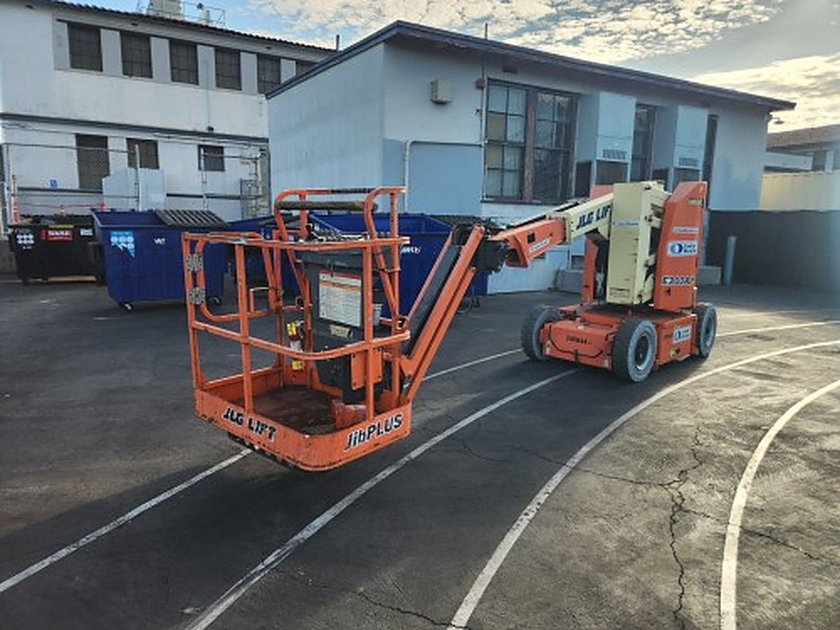 JLG E300AJP photo 4