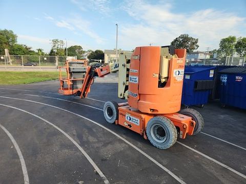 2018 JLG E300AJP Boom 30-33' Articulating Dc