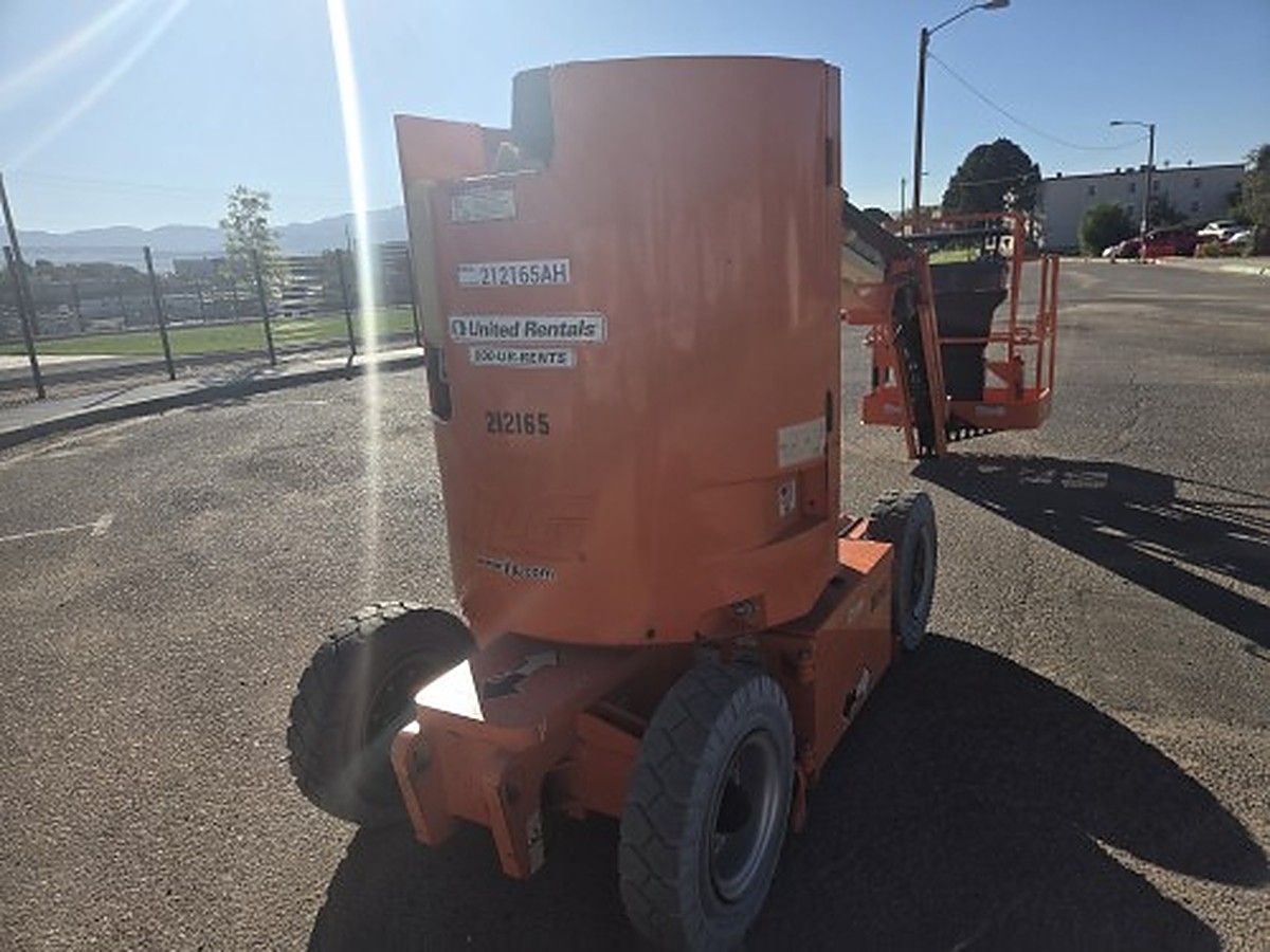2018 JLG E300AJP for sale in Las Vegas, NV