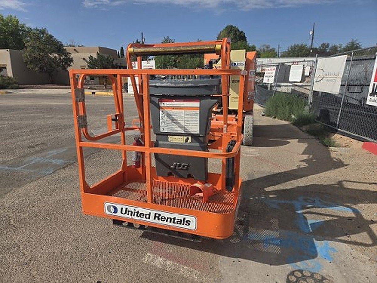 JLG E300AJP photo 6