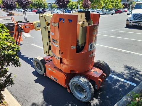 2018 JLG E300AJP Boom 30-33' Articulating Dc
