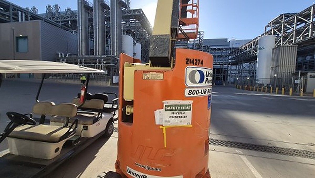 JLG E300AJP photo 7