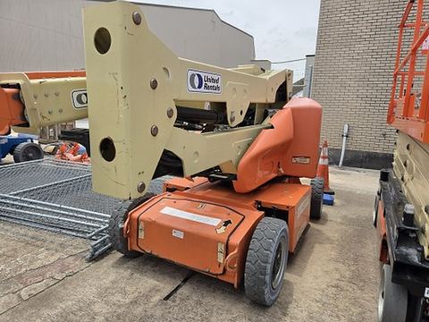 2018 JLG E400AJPN Boom 40-46' Articulating Elec Narrow