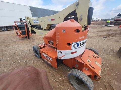 2018 JLG E400AJPN Boom 40-46' Articulating Elec Narrow
