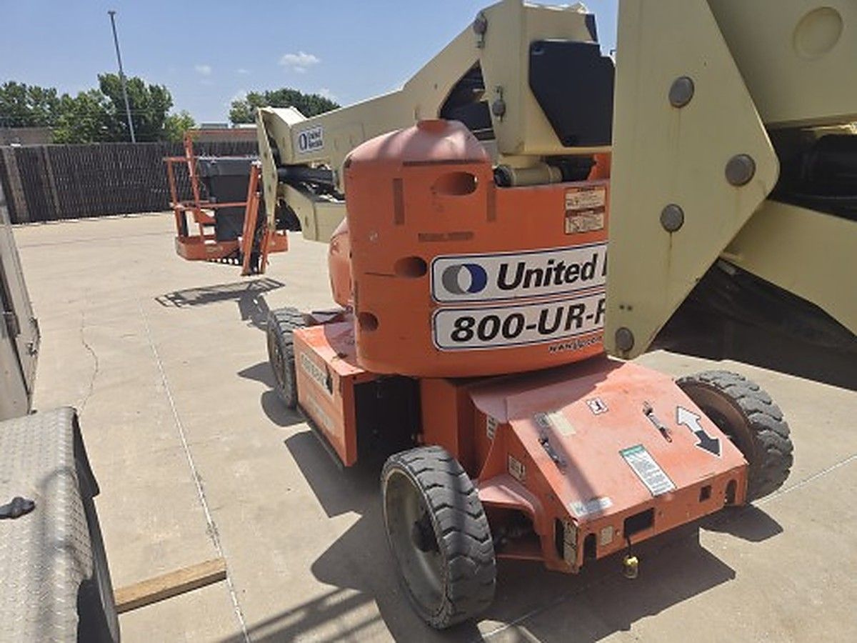 JLG E400AJPN photo 4
