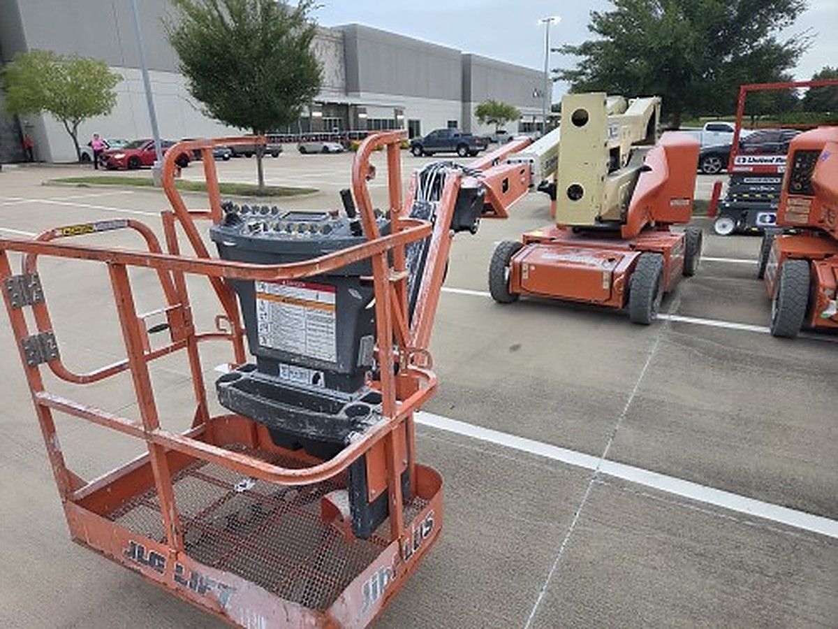 JLG E400AJPN photo 5