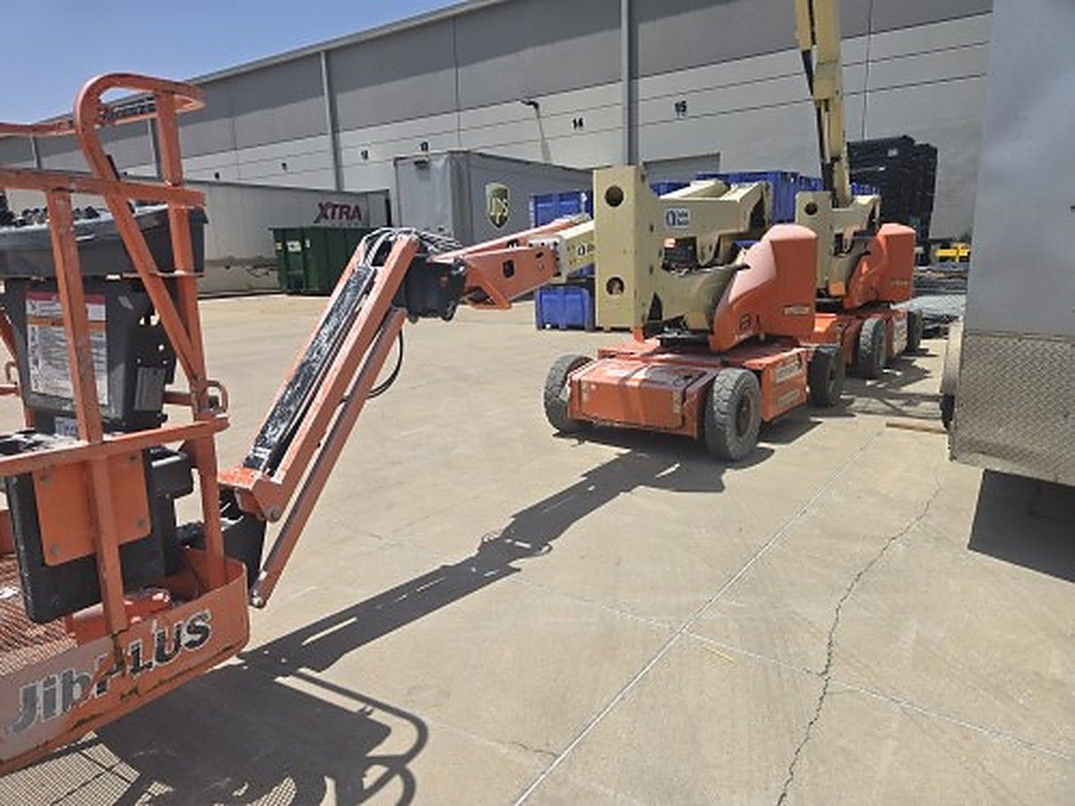 JLG E400AJPN photo 6