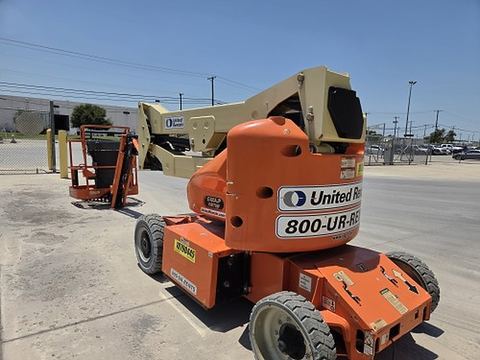 2018 JLG E400AJPN for sale