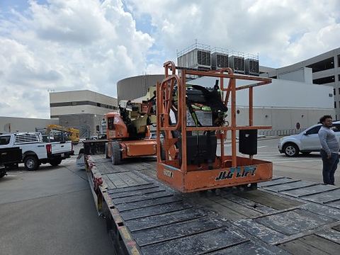 2018 JLG E400AJPN for sale