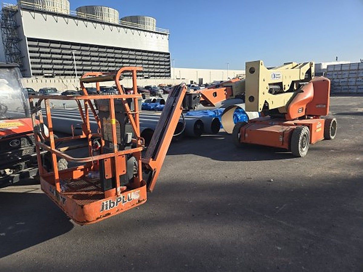 JLG E400AJPN photo 7