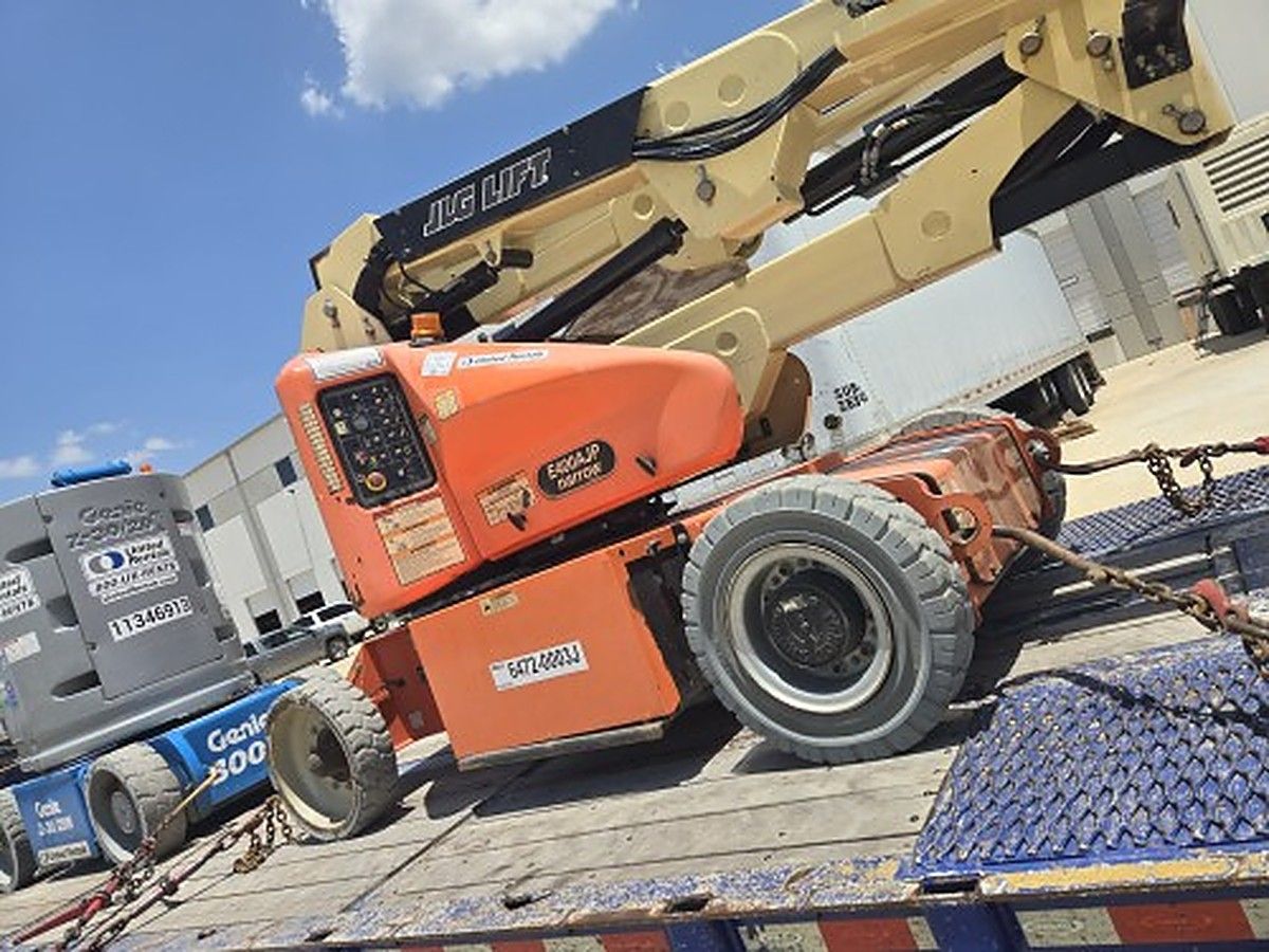 JLG E400AJPN photo 9