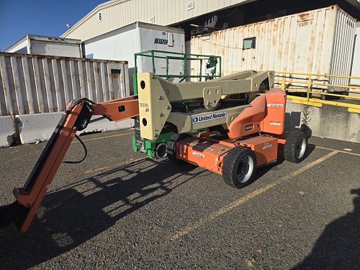 JLG E450AJ photo 4