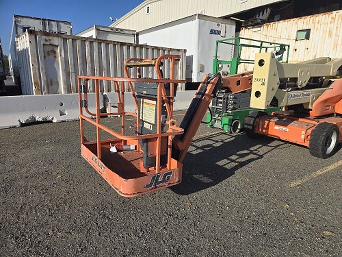 JLG E450AJ photo 6