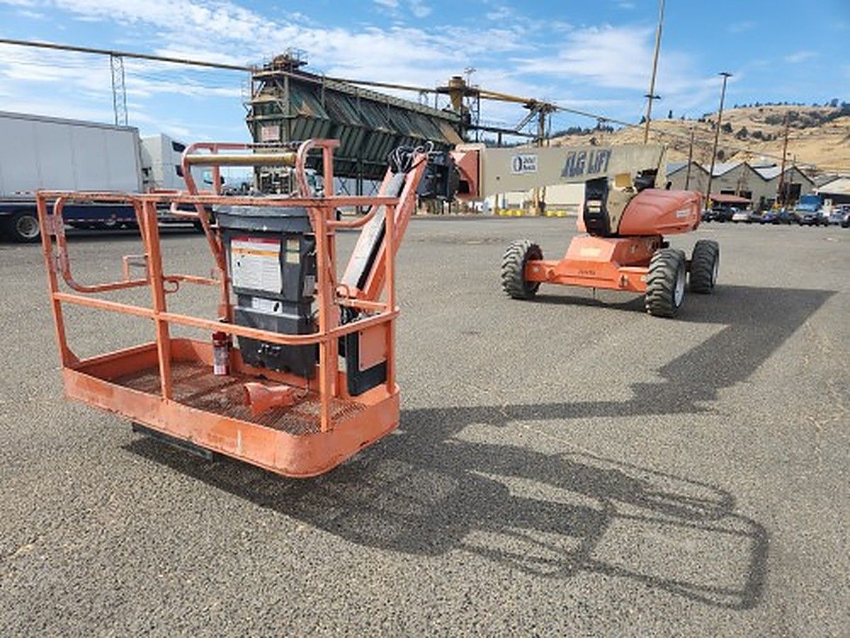 JLG M600JP photo 3
