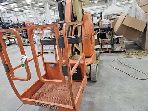 2018 JLG T26E Boom Vertical Mast 26-27' Self Propelled