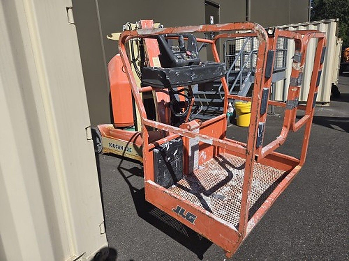 JLG T32E photo 3