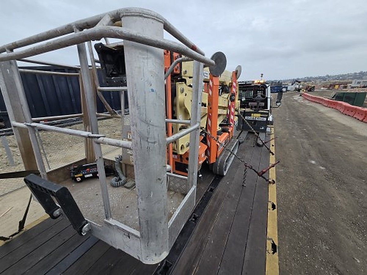 JLG X600AJ photo 3