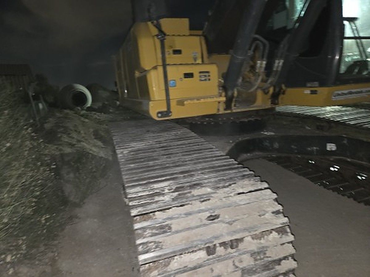 JOHN DEERE 210G LC photo 2