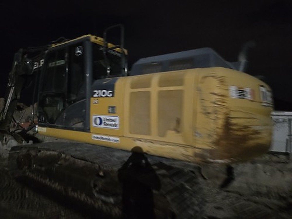 JOHN DEERE 210G LC photo 11