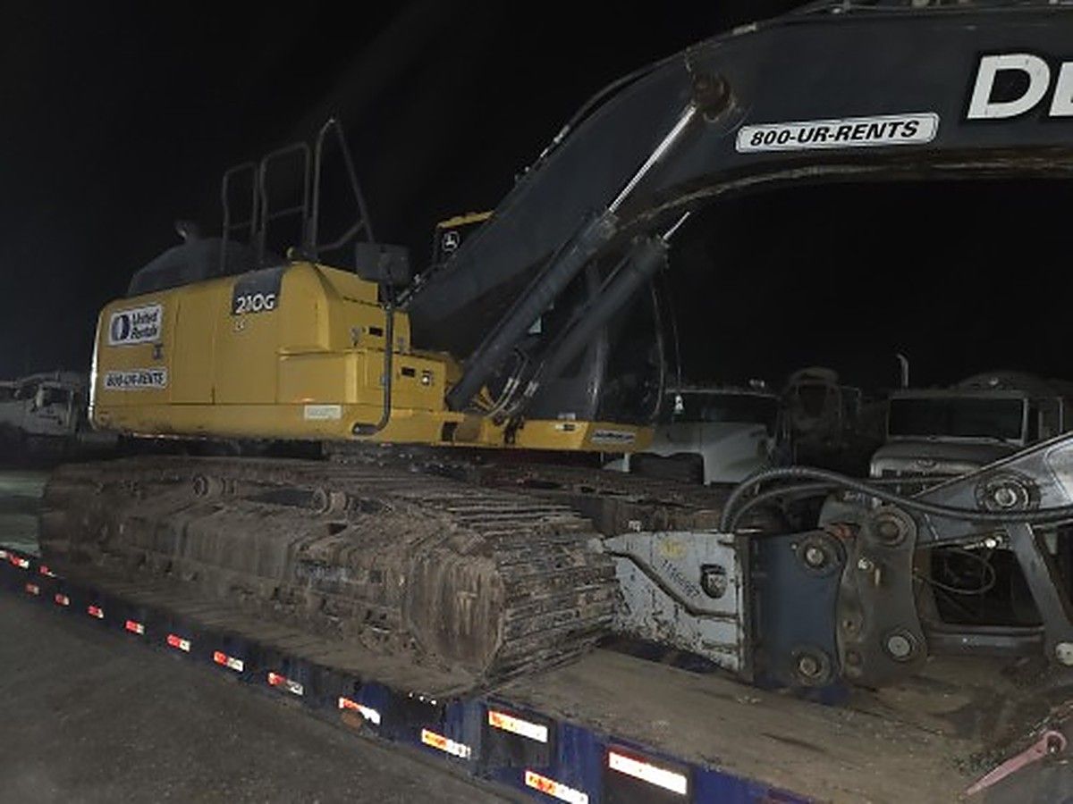 JOHN DEERE 210G LC photo 9