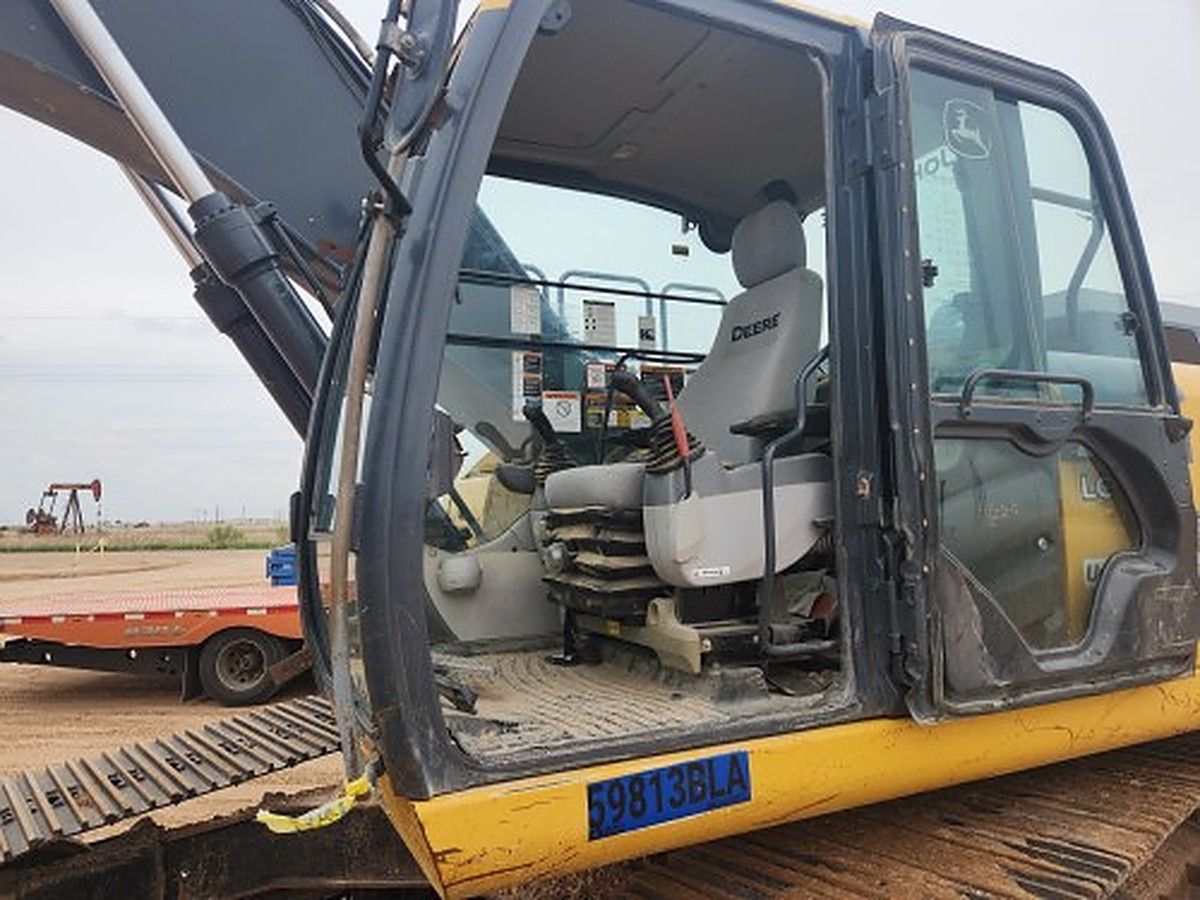 JOHN DEERE 210G LC photo 11