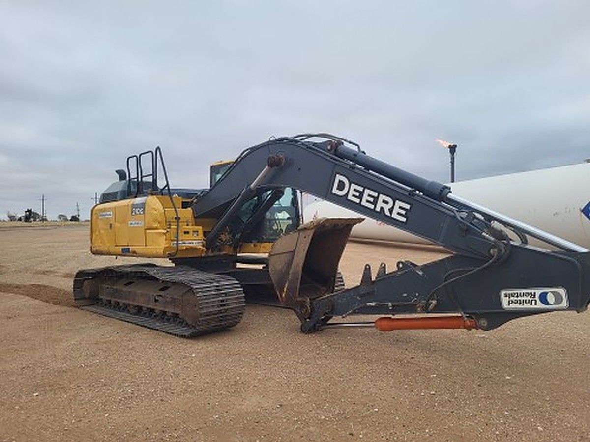 JOHN DEERE 210G LC photo 8