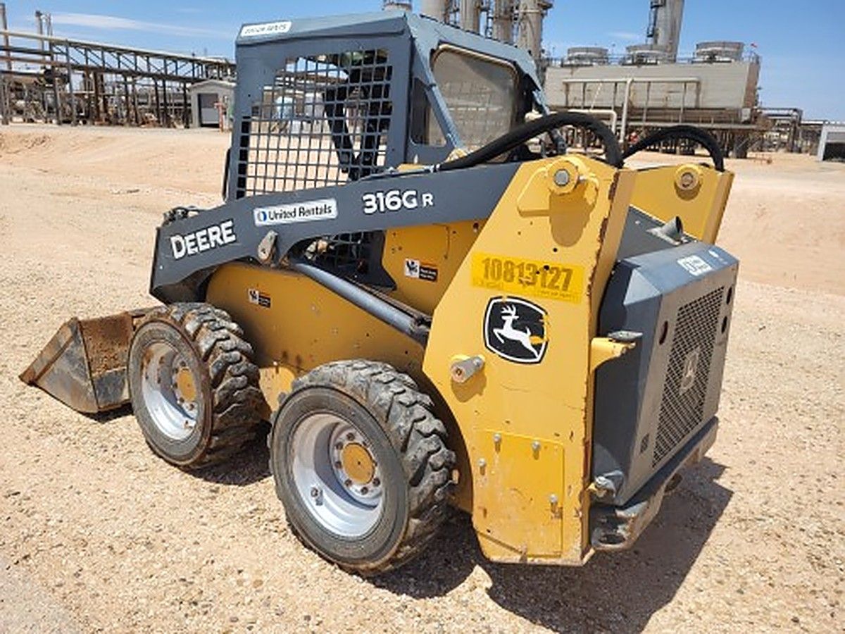 JOHN DEERE 316GR photo 5