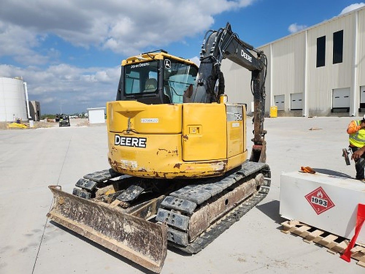 JOHN DEERE 75G photo 4