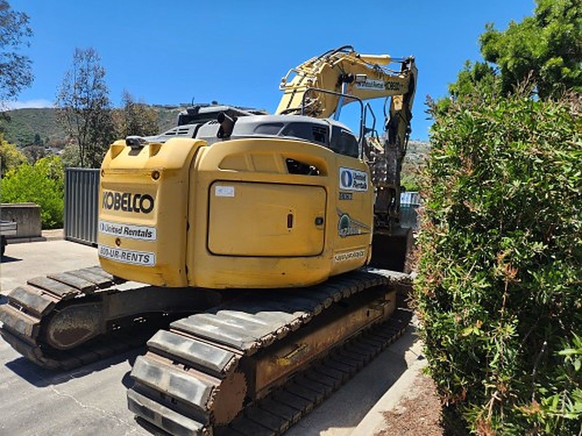 KOBELCO SK230SR-5 photo 6