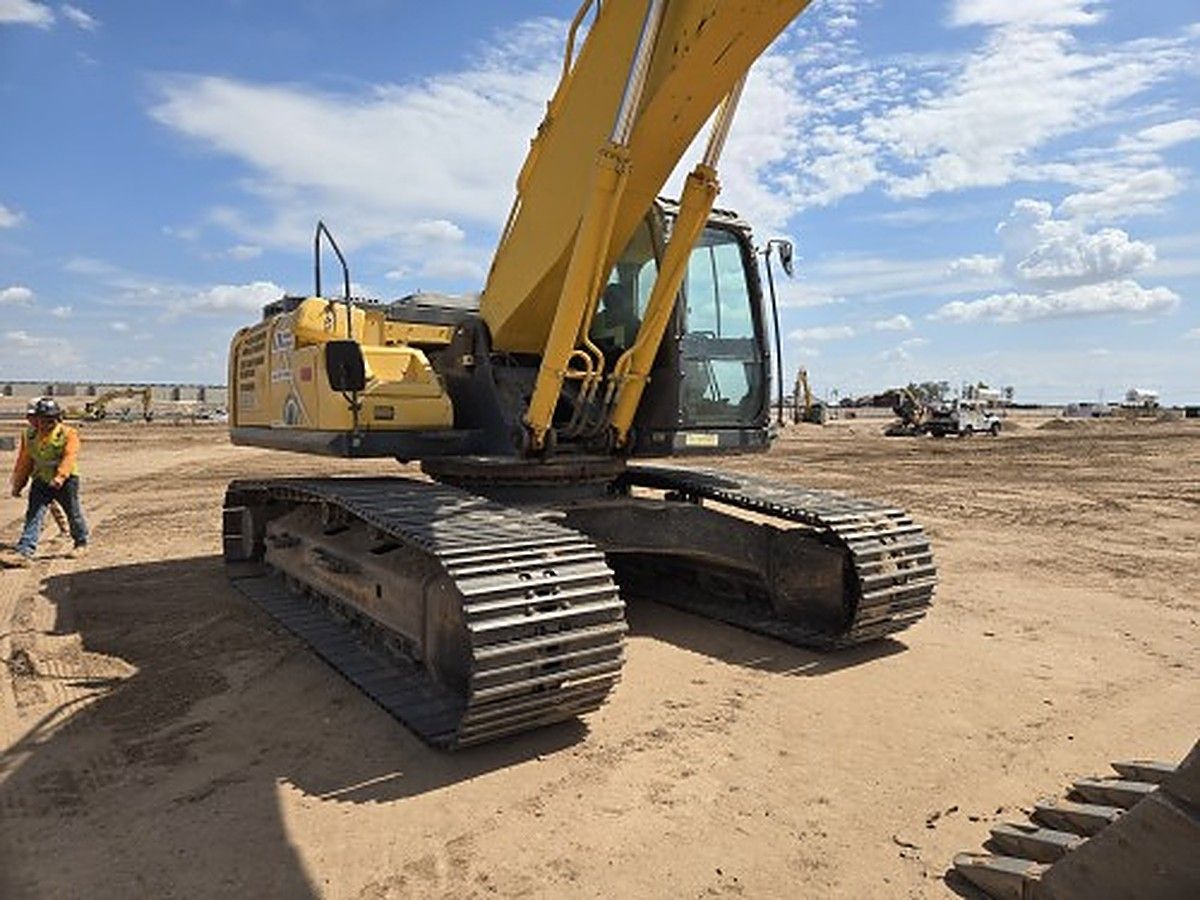 KOBELCO SK350LC-10 photo 5