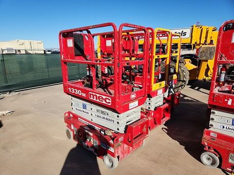2018 MEC 1330SE Scissor Lift 10-13' Electric