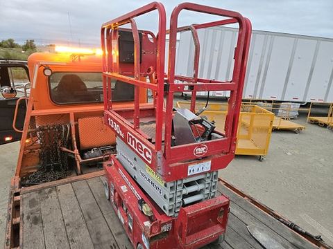 2018 MEC 1330SE Scissor Lift 10-13' Electric