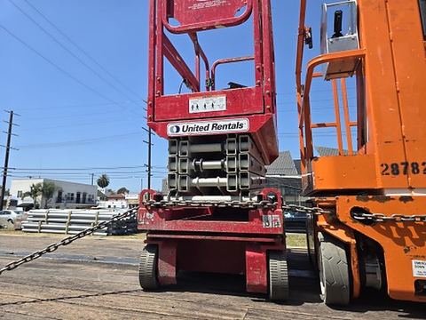 2018 MEC 1330SE Scissor Lift 10-13' Electric