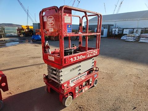 2018 MEC 1330SE Scissor Lift 10-13' Electric