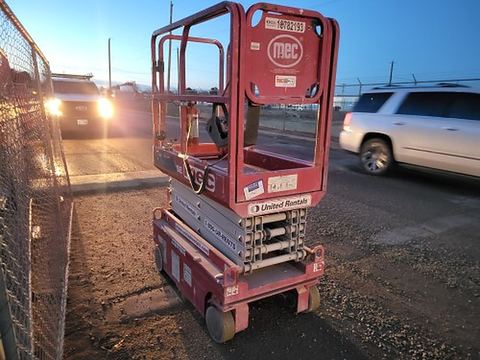 2018 MEC 1330SE Scissor Lift 10-13' Electric