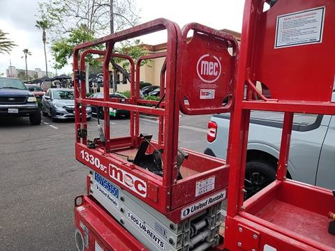 2018 MEC 1330SE Scissor Lift 10-13' Electric