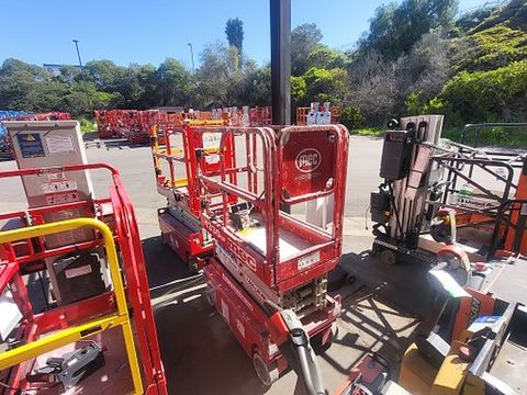 2018 MEC 1330SE Scissor Lift 10-13' Electric
