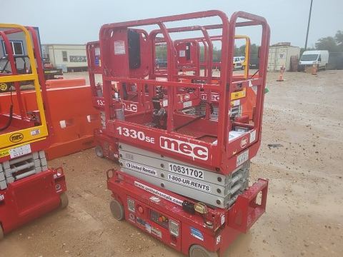 2018 MEC 1330SE Scissor Lift 10-13' Electric