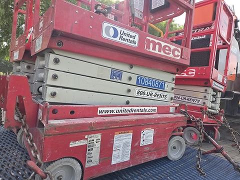 2018 MEC 1330SE Scissor Lift 10-13' Electric