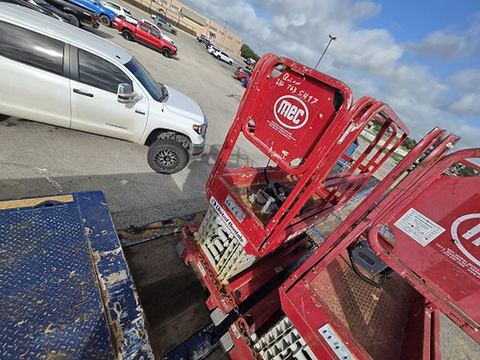 2018 MEC MICRO 19 Scissor Lift 18-19' Electric 60" Length