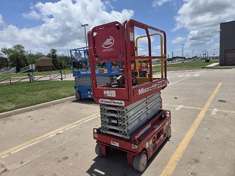 2018 MEC MICRO 19 Scissor Lift 18-19' Electric 60" Length