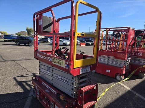 2018 MEC MICRO 19 Scissor Lift 18-19' Electric 60" Length