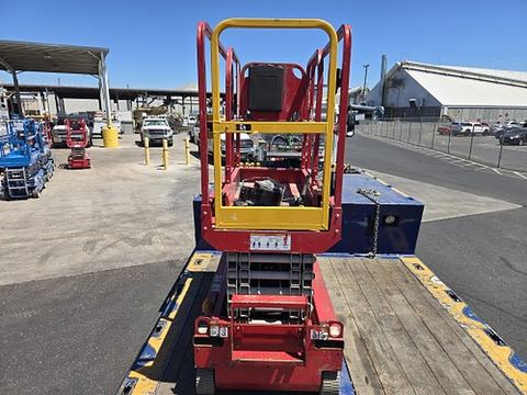 2018 MEC MICRO 19 Scissor Lift 18-19' Electric 60" Length
