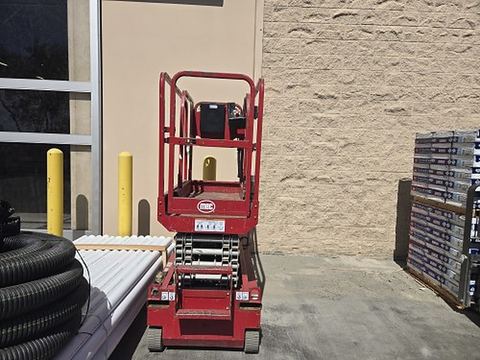 2018 MEC MICRO 19 Scissor Lift 18-19' Electric 60" Length