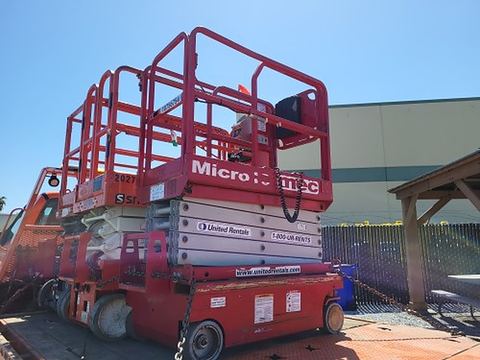 2018 MEC MICRO 19 Scissor Lift 18-19' Electric 60" Length